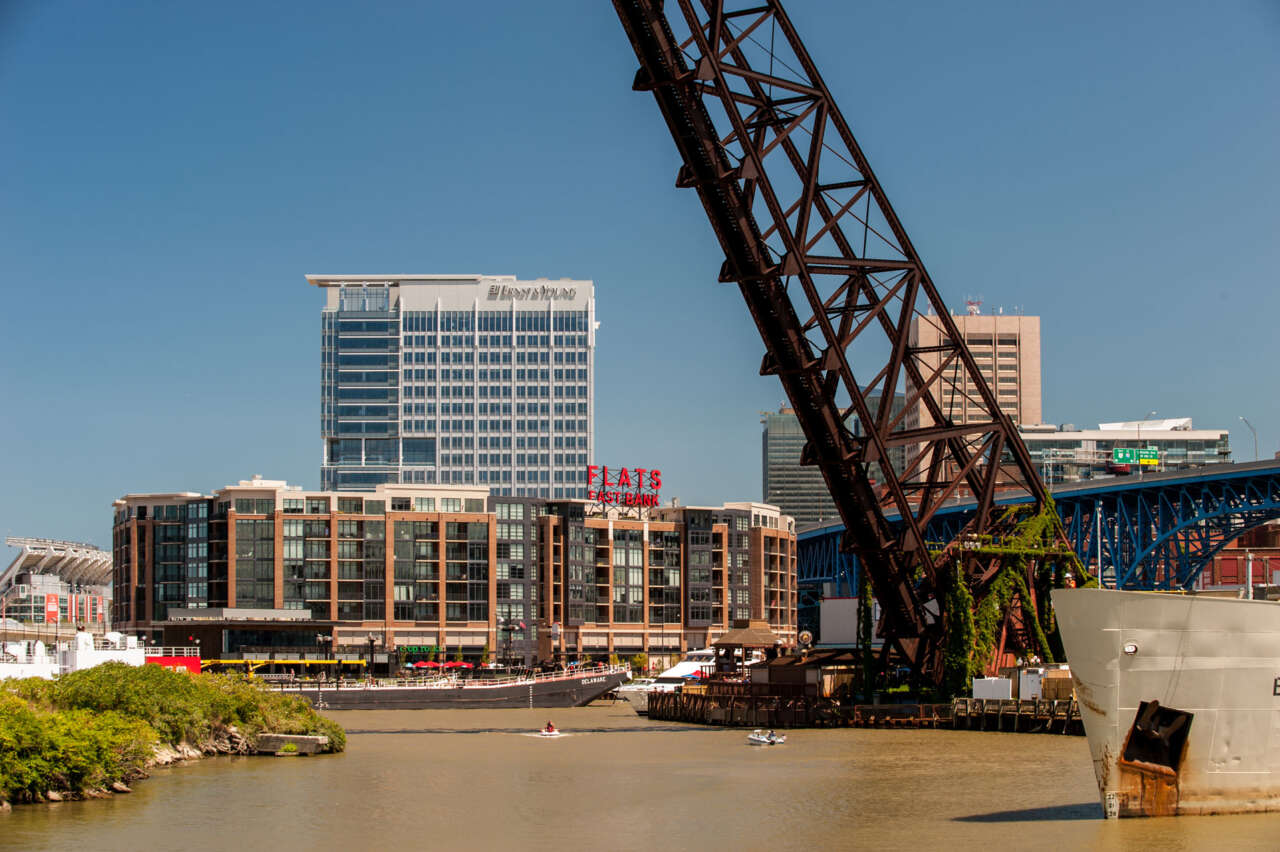 Flats East Bank Apartments - Dimit Architects